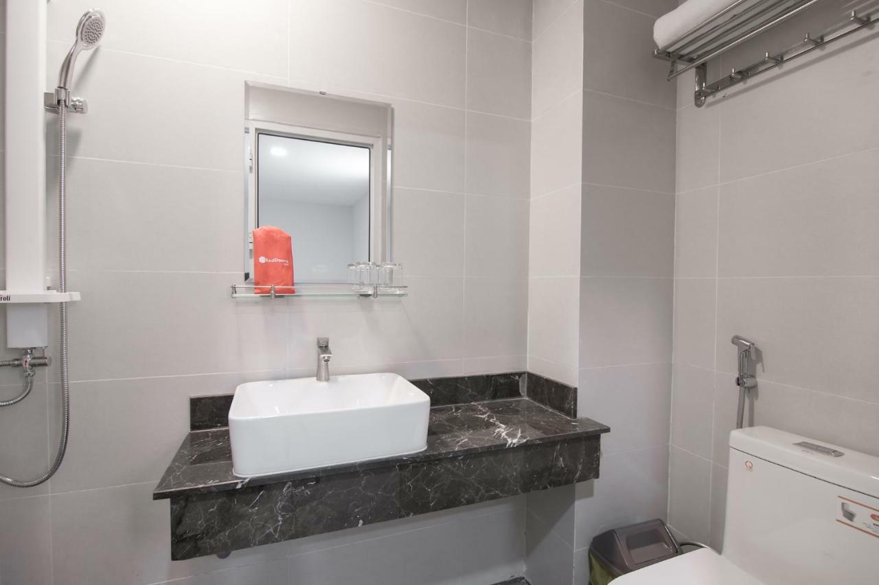 Reddoorz Premium Near Etown 3 3* TP. Hồ Chí Minh