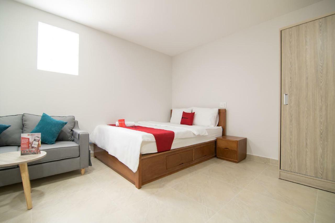 Reddoorz Premium Near Etown 3 Khách sạn TP. Hồ Chí Minh