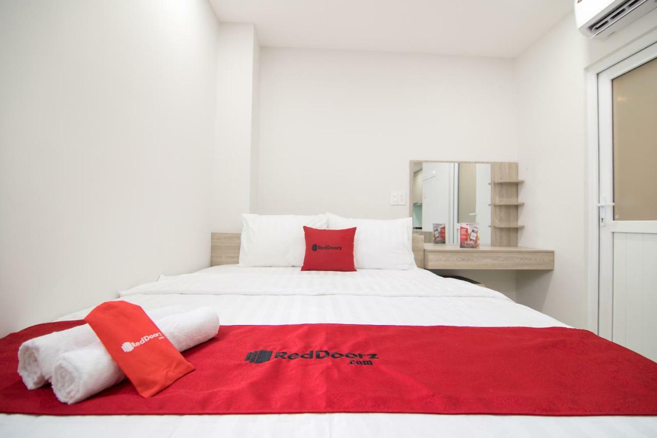 Khách sạn Reddoorz Premium Near Etown 3 3*
