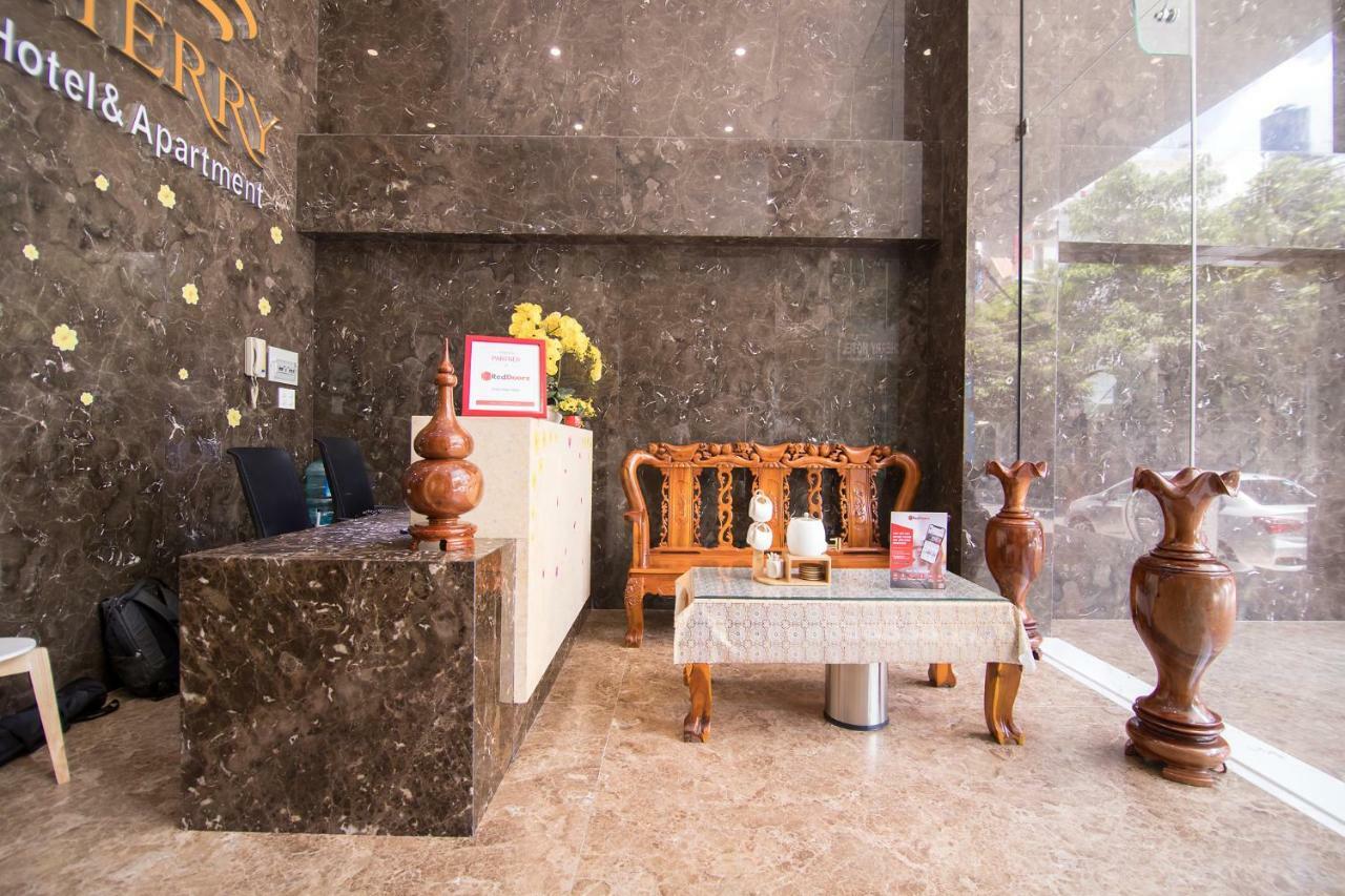 Khách sạn Reddoorz Premium Near Etown 3 3*