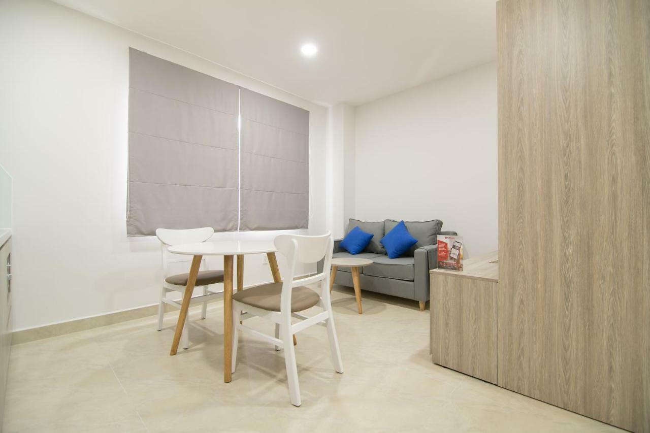 Reddoorz Premium Near Etown 3 Khách sạn TP. Hồ Chí Minh
